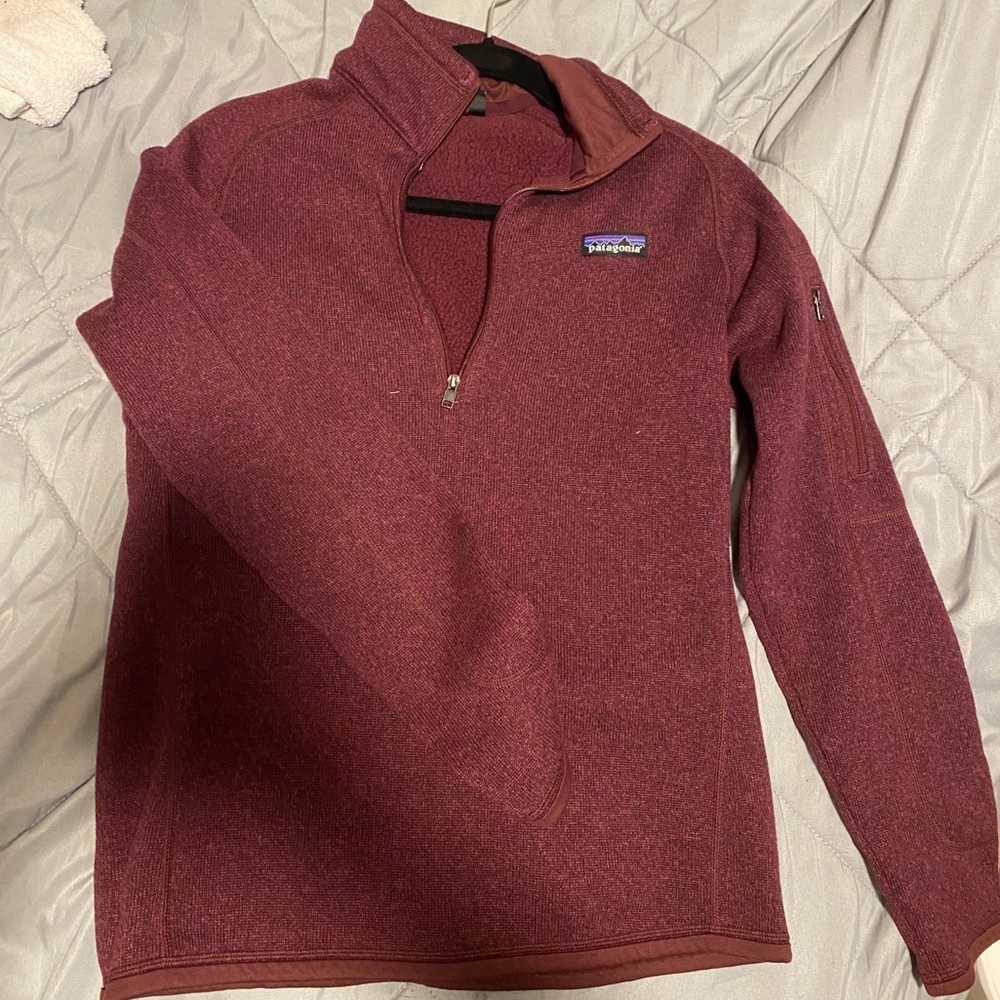 Medium Patagonia quarter zip